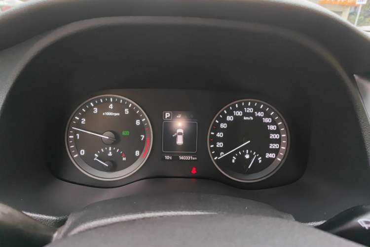 Used Hyundai Tucson 2015 1.6T Dual-Clutch Two-Wheel-Drive Smart Model Instrument Cluster