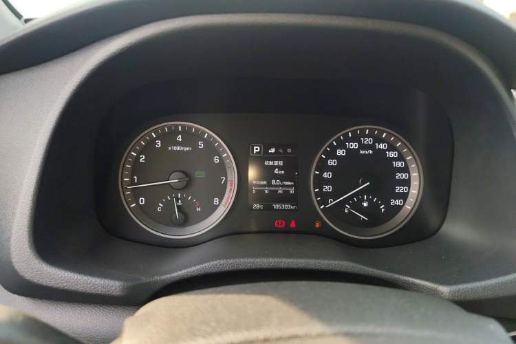 Used Hyundai Tucson 2015 1.6T Dual-Clutch Two-Wheel-Drive Smart Model Instrument Cluster