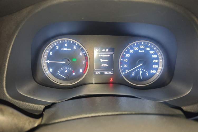 Used Hyundai Tucson 2015 1.6T Dual-Clutch Two-Wheel-Drive Smart Model Instrument Cluster