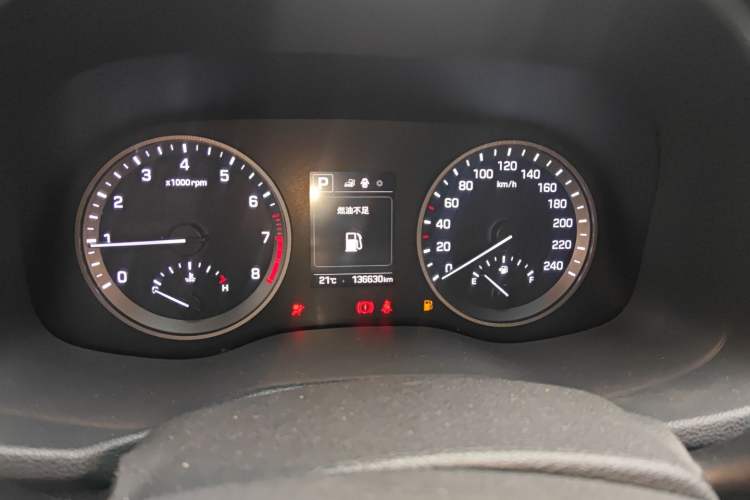 Used Hyundai Tucson 2015 1.6T Dual-Clutch Two-Wheel-Drive Smart Model Instrument Cluster