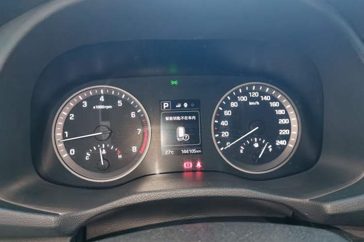 Used Hyundai Tucson 2015 1.6T Dual-Clutch Two-Wheel-Drive Smart Model Instrument Cluster