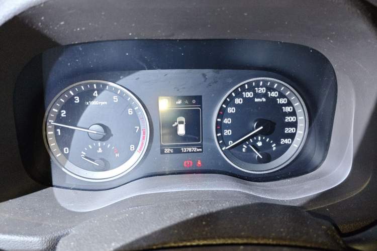 Used Hyundai Tucson 2015 1.6T Dual-Clutch Two-Wheel-Drive Smart Model Instrument Cluster