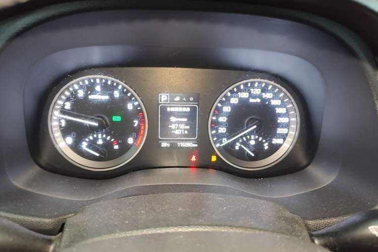 Used Hyundai Tucson 2015 1.6T Dual-Clutch Two-Wheel-Drive Smart Model Instrument Cluster