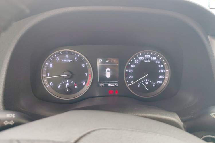 Used Hyundai Tucson 2015 1.6T Dual-Clutch Two-Wheel-Drive Smart Model Instrument Cluster