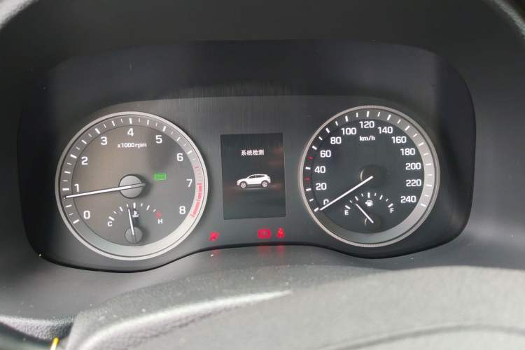 Used Hyundai Tucson 2015 1.6T Dual-Clutch Two-Wheel-Drive Smart Model Instrument Cluster