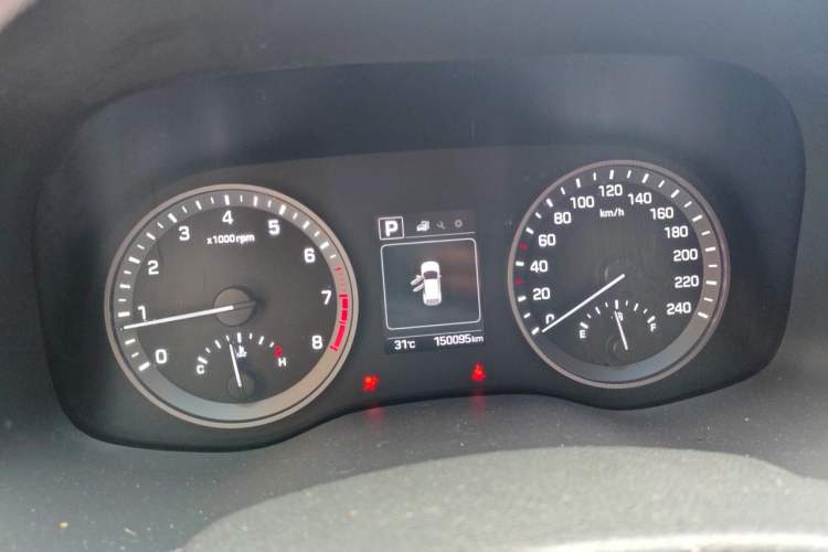 Used Hyundai Tucson 2015 1.6T Dual-Clutch Two-Wheel-Drive Smart Model Instrument Cluster