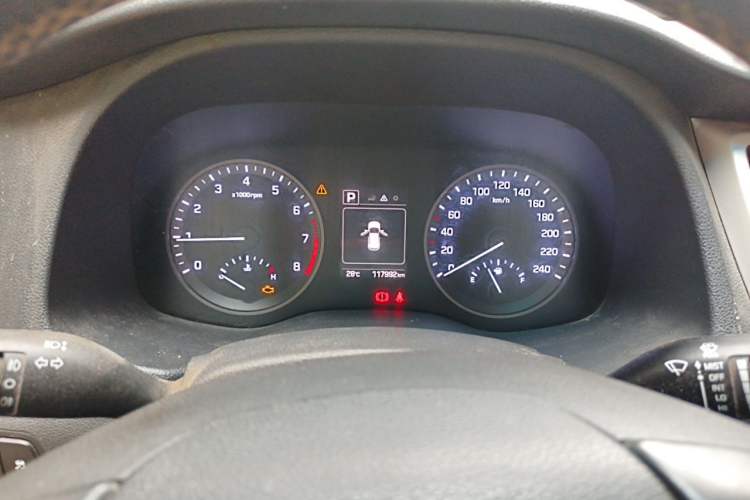 Used Hyundai Tucson 2015 1.6T Dual-Clutch Two-Wheel-Drive Smart Model Instrument Cluster