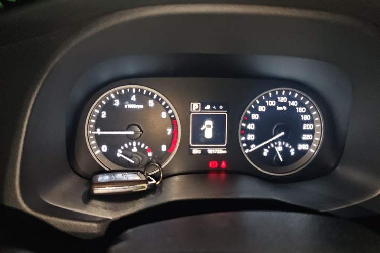 Used Hyundai Tucson 2015 1.6T Dual-Clutch Two-Wheel-Drive Smart Model Instrument Cluster
