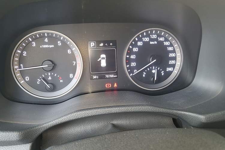 Used Hyundai Tucson 2015 1.6T Dual-Clutch Two-Wheel-Drive Smart Model Instrument Cluster