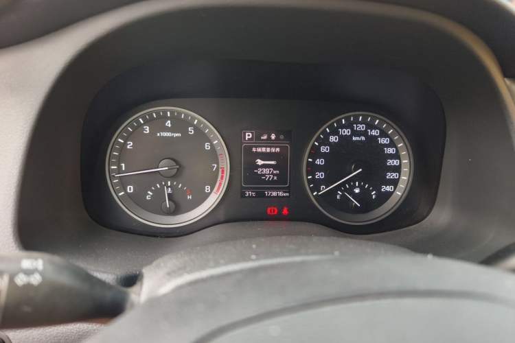Used Hyundai Tucson 2015 1.6T Dual-Clutch Two-Wheel-Drive Smart Model Instrument Cluster