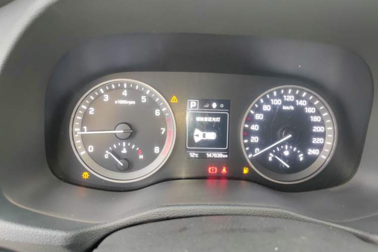 Used Hyundai Tucson 2015 1.6T Dual-Clutch Two-Wheel-Drive Smart Model Instrument Cluster