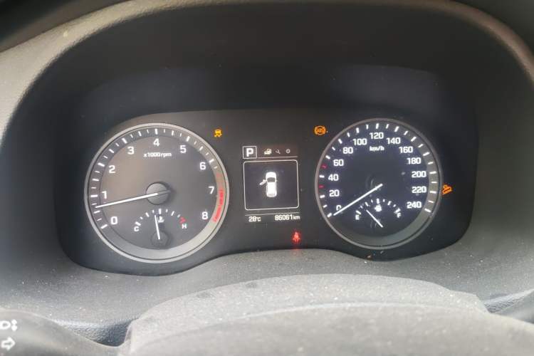 Used Hyundai Tucson 2015 1.6T Dual-Clutch Two-Wheel-Drive Smart Model Instrument Cluster