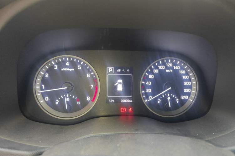 Used Hyundai Tucson 2015 1.6T Dual-Clutch Two-Wheel-Drive Smart Model Instrument Cluster