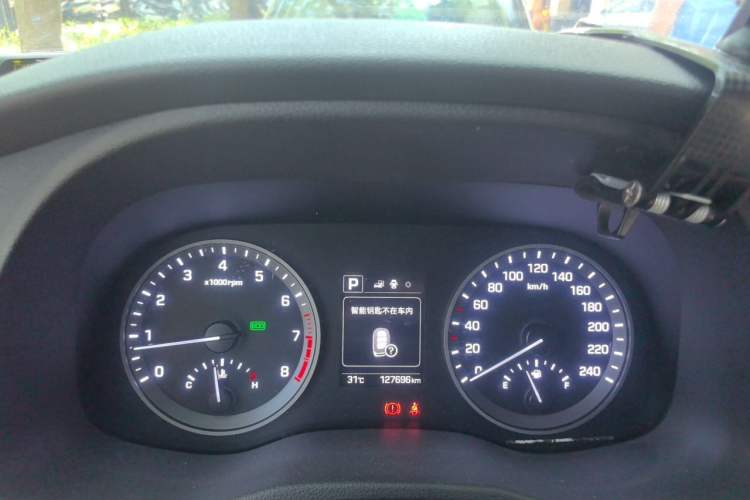 Used Hyundai Tucson 2015 1.6T Dual-Clutch Two-Wheel-Drive Smart Model Instrument Cluster