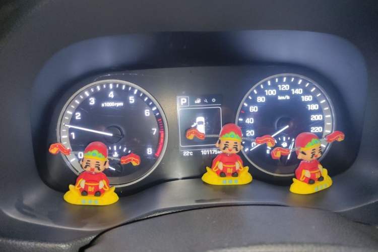 Used Hyundai Tucson 2015 1.6T Dual-Clutch Two-Wheel-Drive Smart Model Instrument Cluster
