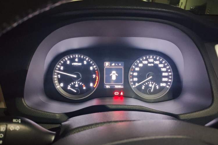 Used Hyundai Tucson 2015 1.6T Dual-Clutch Two-Wheel-Drive Smart Model Instrument Cluster
