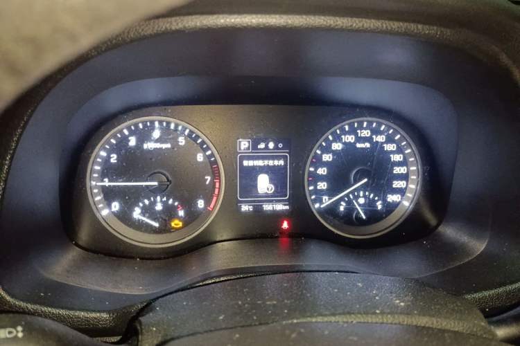 Used Hyundai Tucson 2015 1.6T Dual-Clutch Two-Wheel-Drive Smart Model Instrument Cluster