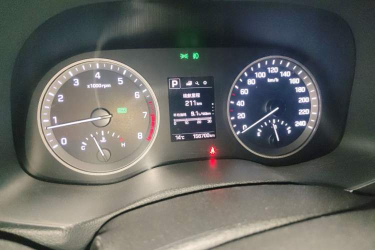 Used Hyundai Tucson 2015 1.6T Dual-Clutch Two-Wheel-Drive Smart Model Instrument Cluster