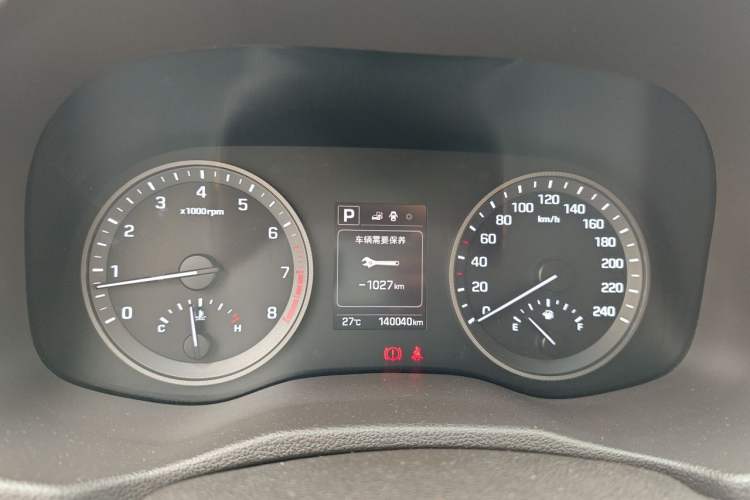 Used Hyundai Tucson 2015 1.6T Dual-Clutch Two-Wheel-Drive Smart Model Instrument Cluster