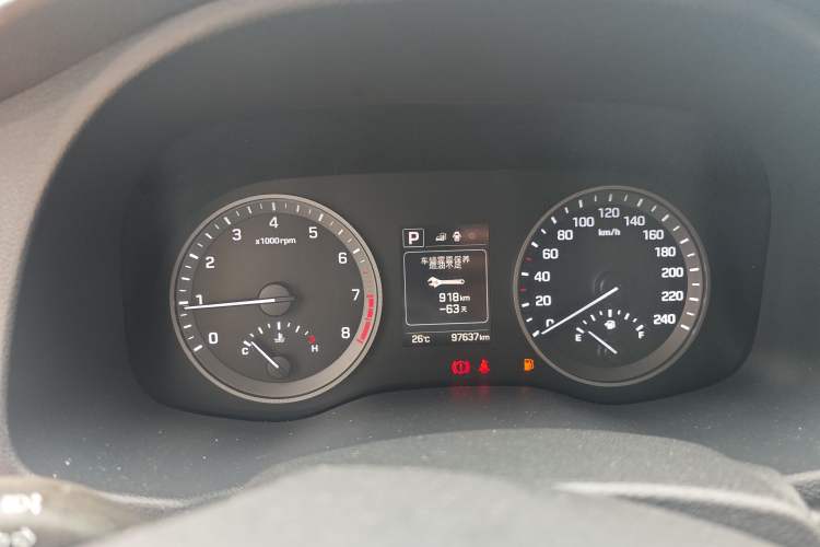Used Hyundai Tucson 2015 1.6T Dual-Clutch Four-Wheel Drive Flagship Model Instrument Cluster