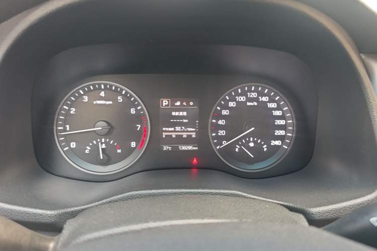 Used Hyundai Tucson 2015 1.6T Dual-Clutch Two-Wheel-Drive Smart Model Instrument Cluster