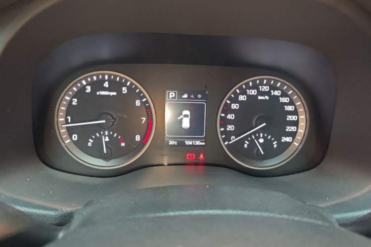 Used Hyundai Tucson 2015 1.6T Dual-Clutch Two-Wheel-Drive Smart Model Instrument Cluster