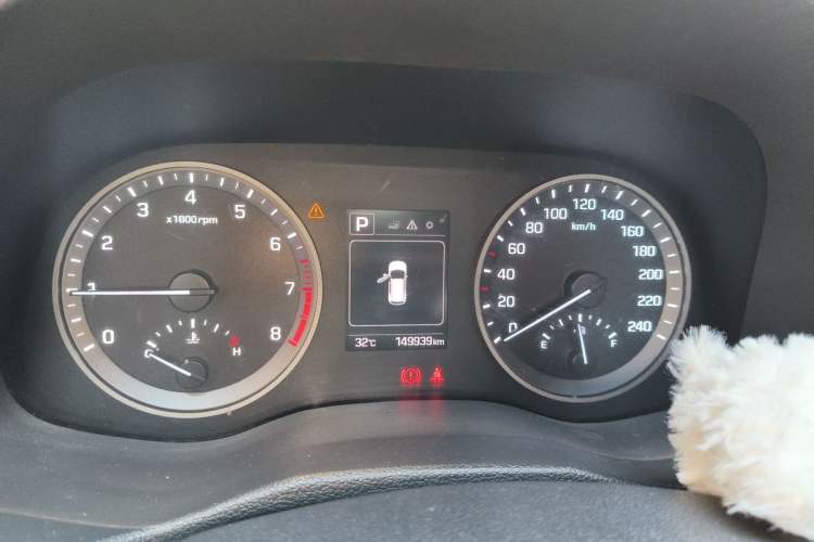 Used Hyundai Tucson 2015 1.6T Dual-Clutch Two-Wheel-Drive Smart Model Instrument Cluster