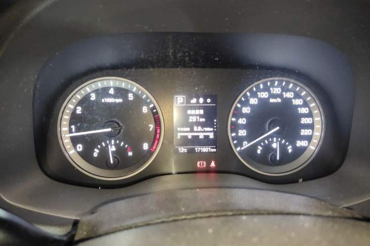 Used Hyundai Tucson 2015 1.6T Dual-Clutch Two-Wheel-Drive Smart Model Instrument Cluster