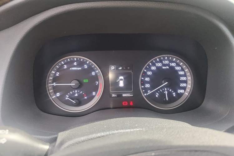 Used Hyundai Tucson 2015 1.6T Dual-Clutch Two-Wheel-Drive Smart Model Instrument Cluster