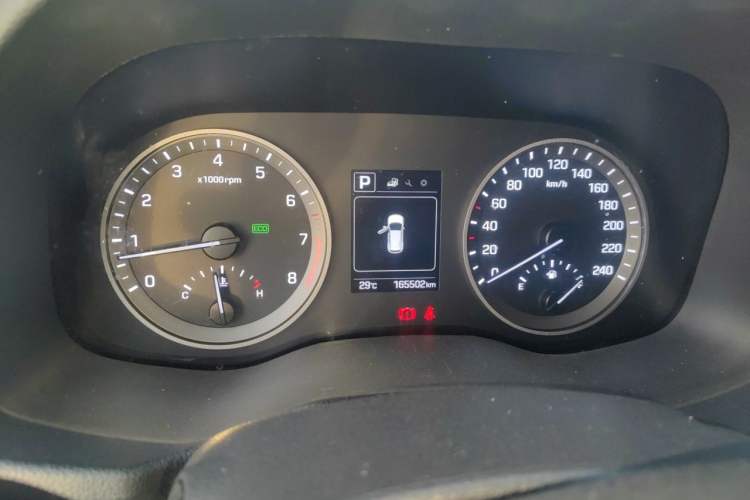 Used Hyundai Tucson 2015 1.6T Dual-Clutch Two-Wheel-Drive Smart Model Instrument Cluster