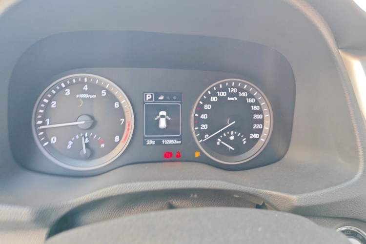 Used Hyundai Tucson 2015 1.6T Dual-Clutch Two-Wheel-Drive Smart Model Instrument Cluster