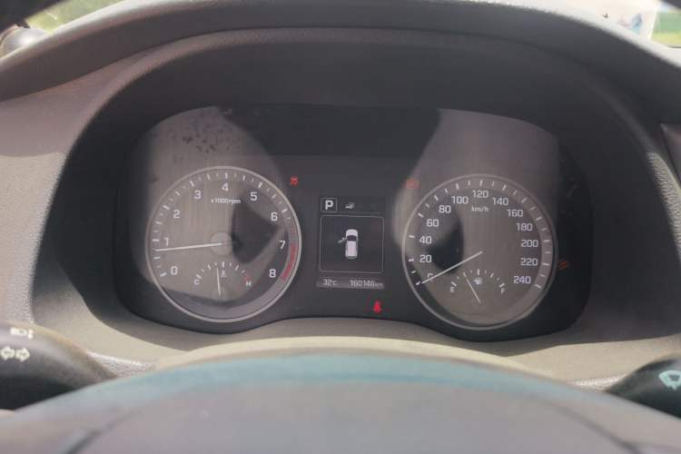 Used Hyundai Tucson 2015 1.6T Dual-Clutch Two-Wheel-Drive Smart Model Instrument Cluster
