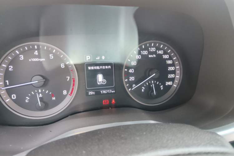 Used Hyundai Tucson 2015 1.6T Dual-Clutch Two-Wheel-Drive Smart Model Instrument Cluster