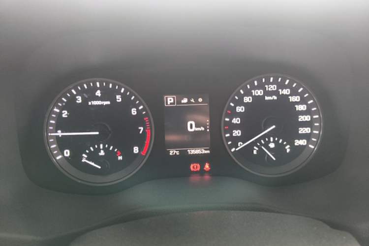 Used Hyundai Tucson 2015 1.6T Dual-Clutch Two-Wheel-Drive Smart Model Instrument Cluster