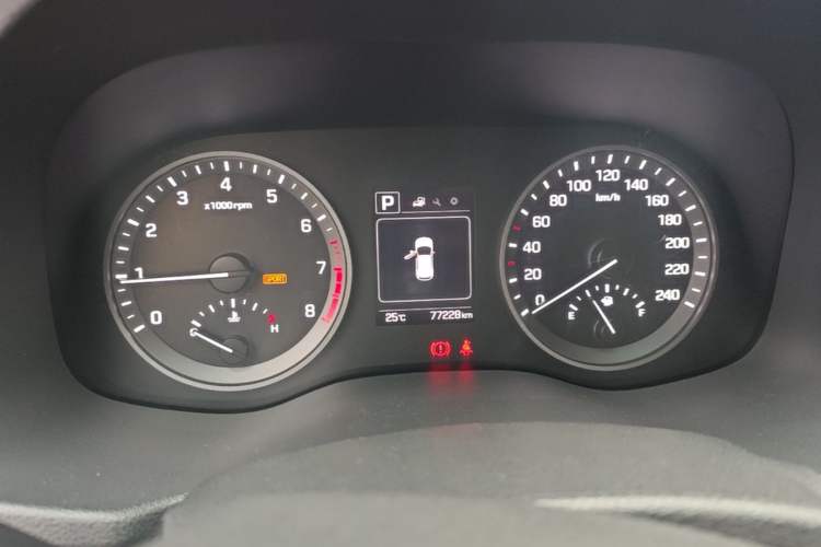 Used Hyundai Tucson 2015 1.6T Dual-Clutch Two-Wheel-Drive Smart Model Instrument Cluster