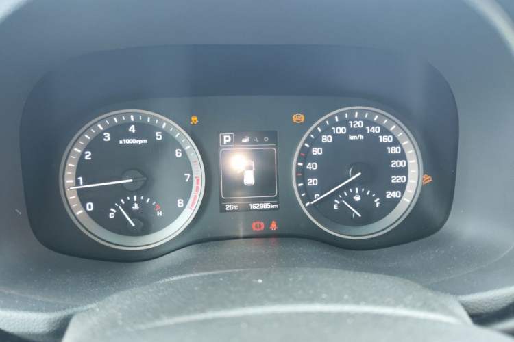 Used Hyundai Tucson 2015 1.6T Dual-Clutch Two-Wheel-Drive Smart Model Instrument Cluster