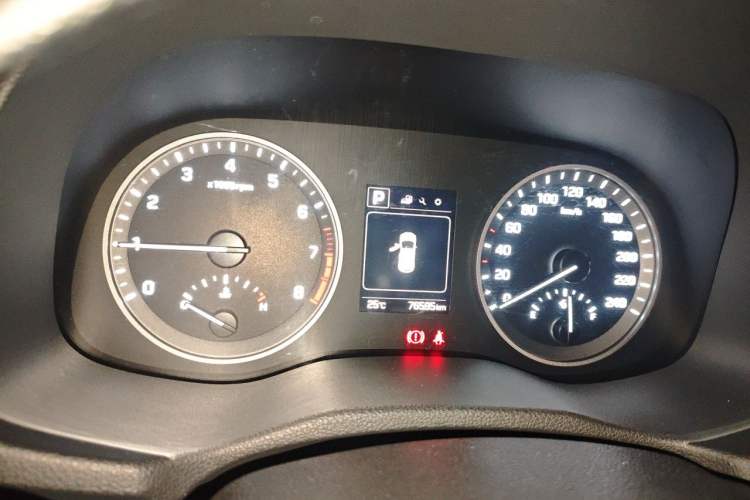 Used Hyundai Tucson 2015 1.6T Dual-Clutch All-Wheel-Drive Premium Model Instrument Cluster