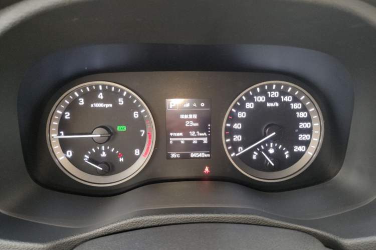 Used Hyundai Tucson 2015 1.6T Dual-Clutch Two-Wheel-Drive Smart Model Instrument Cluster
