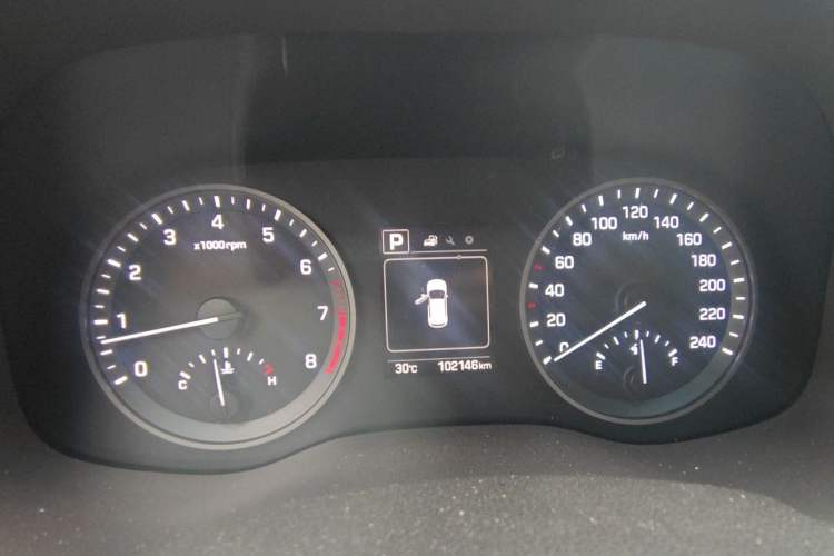 Used Hyundai Tucson 2015 1.6T Dual-Clutch Two-Wheel-Drive Smart Model Instrument Cluster