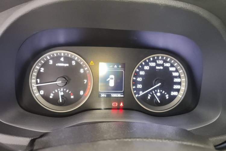 Used Hyundai Tucson 2015 1.6T Dual-Clutch Two-Wheel-Drive Smart Model Instrument Cluster