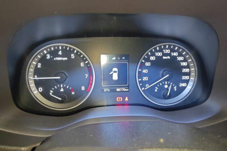 Used Hyundai Tucson 2015 1.6T Dual-Clutch Two-Wheel-Drive Smart Model Instrument Cluster