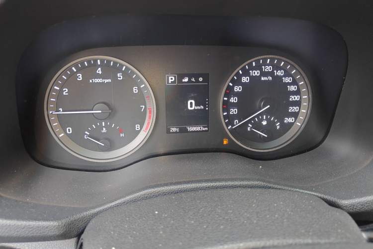 Used Hyundai Tucson 2015 1.6T Dual-Clutch Two-Wheel-Drive Smart Model Instrument Cluster