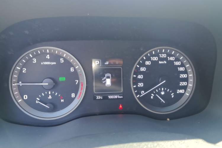 Used Hyundai Tucson 2015 1.6T Dual-Clutch Two-Wheel-Drive Smart Model Instrument Cluster