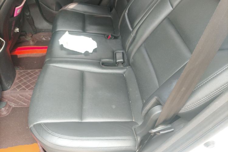 Used Hyundai Tucson 2015 1.6T Dual-Clutch Two-Wheel-Drive Smart Model Interior 4