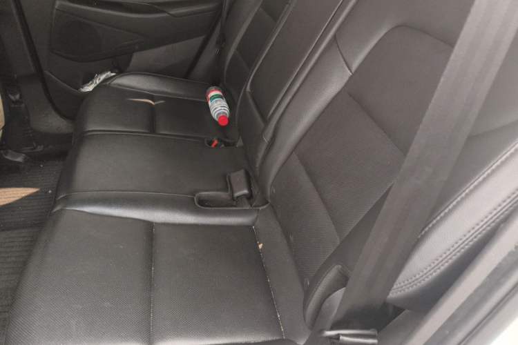 Used Hyundai Tucson 2015 1.6T Dual-Clutch Two-Wheel-Drive Smart Model Interior 4