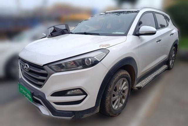 Used Hyundai Tucson 2015 2.0L Automatic Two-Wheel Drive Smart Version