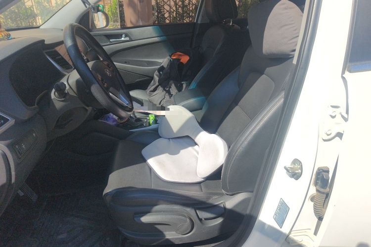 Used Hyundai Tucson 2015 1.6T Dual-Clutch Two-Wheel-Drive Smart Model Left Front Seat