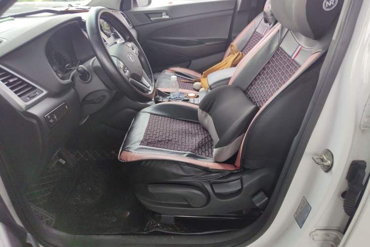 Used Hyundai Tucson 2015 1.6T Dual-Clutch Two-Wheel-Drive Smart Model Left Front Seat