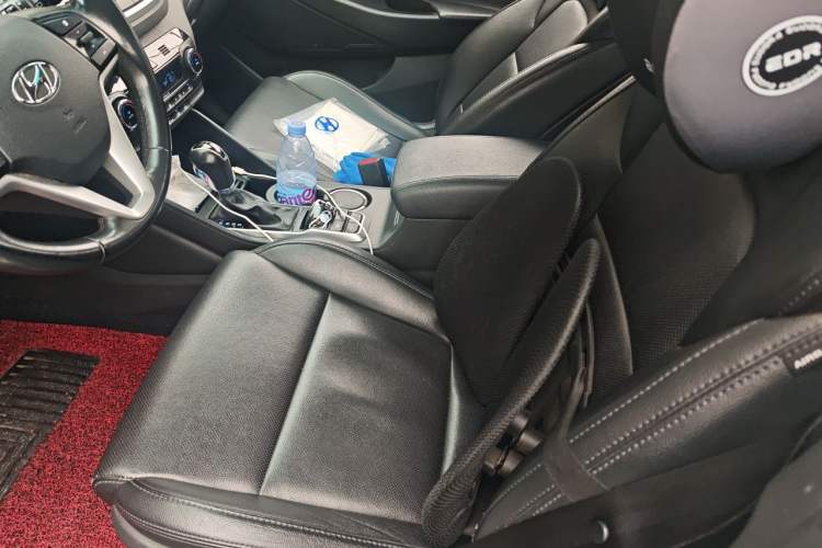 Used Hyundai Tucson 2015 1.6T Dual-Clutch Two-Wheel-Drive Leading Model Left Front Seat