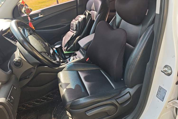 Used Hyundai Tucson 2015 1.6T Dual-Clutch Two-Wheel-Drive Smart Model Left Front Seat